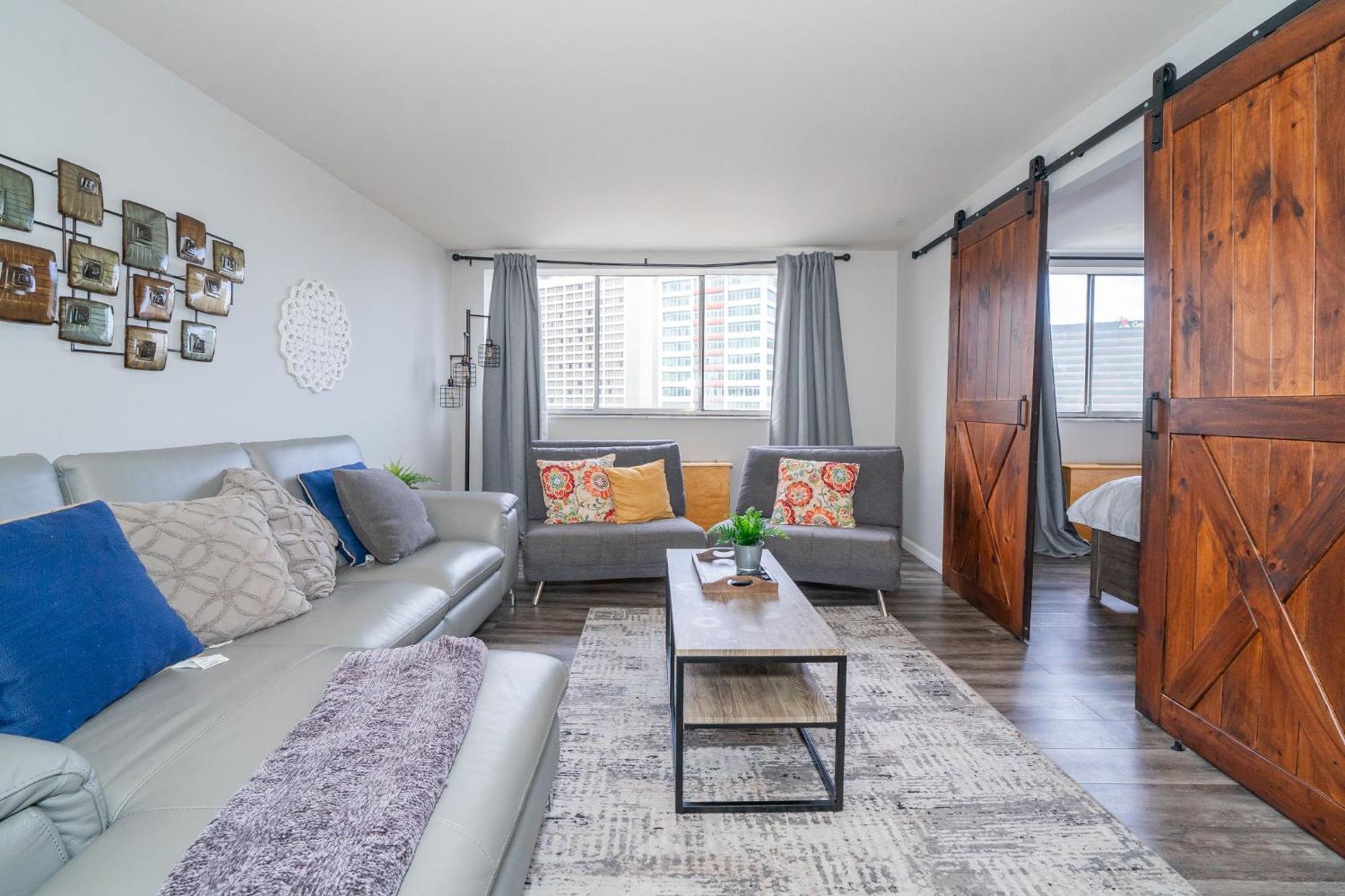 Welcoming Barn, 2 Bedroom & 1 Bath & Parking