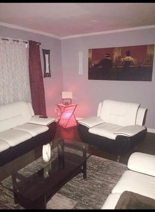 9 Mins Tyler Perry Studios, Downtown & Atl Airport