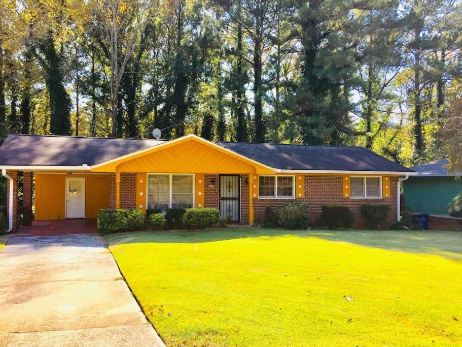 9 Mins Tyler Perry Studios, Downtown & Atl Airport Holiday home