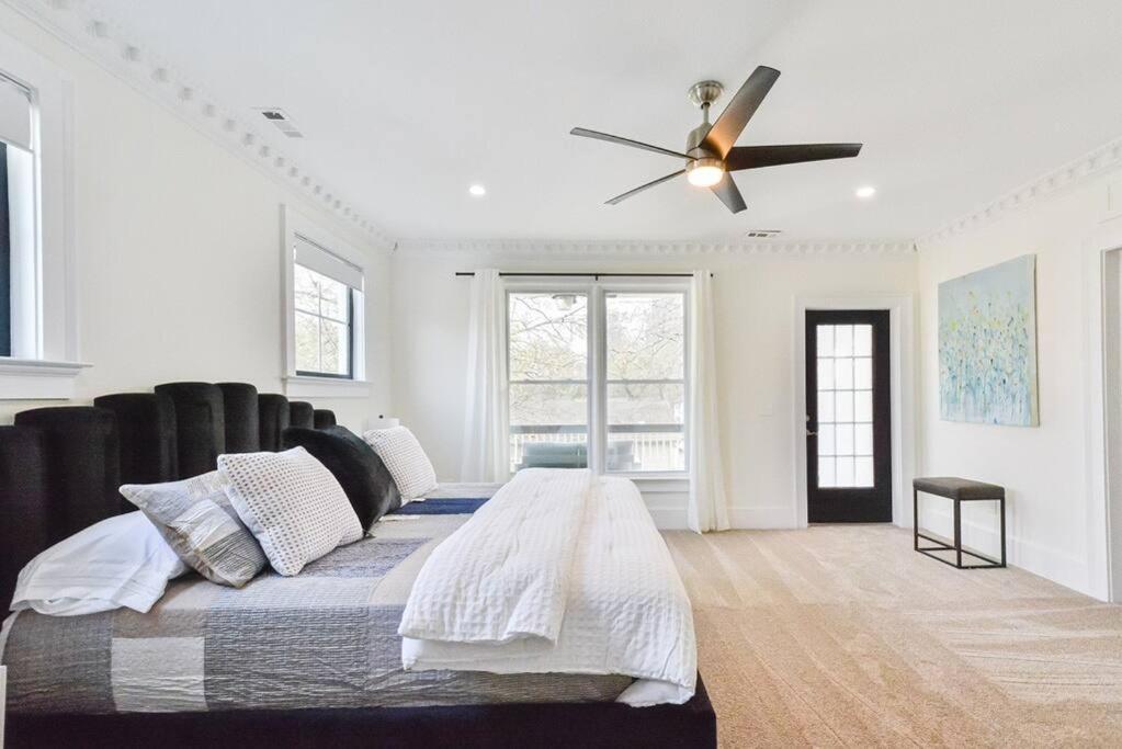 Holiday home Modern Rooftop In Midtown *