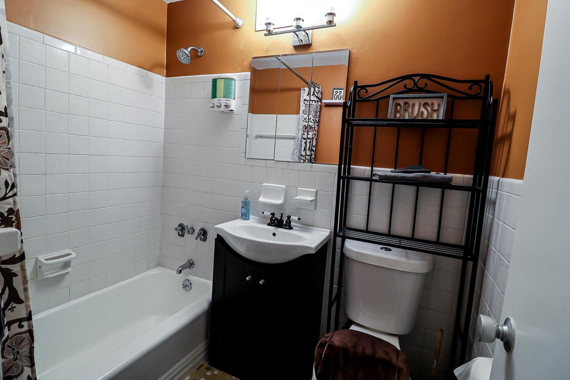 Aparthotel Perfect Dtwn 2 Bed With Cali King Bed And Gym