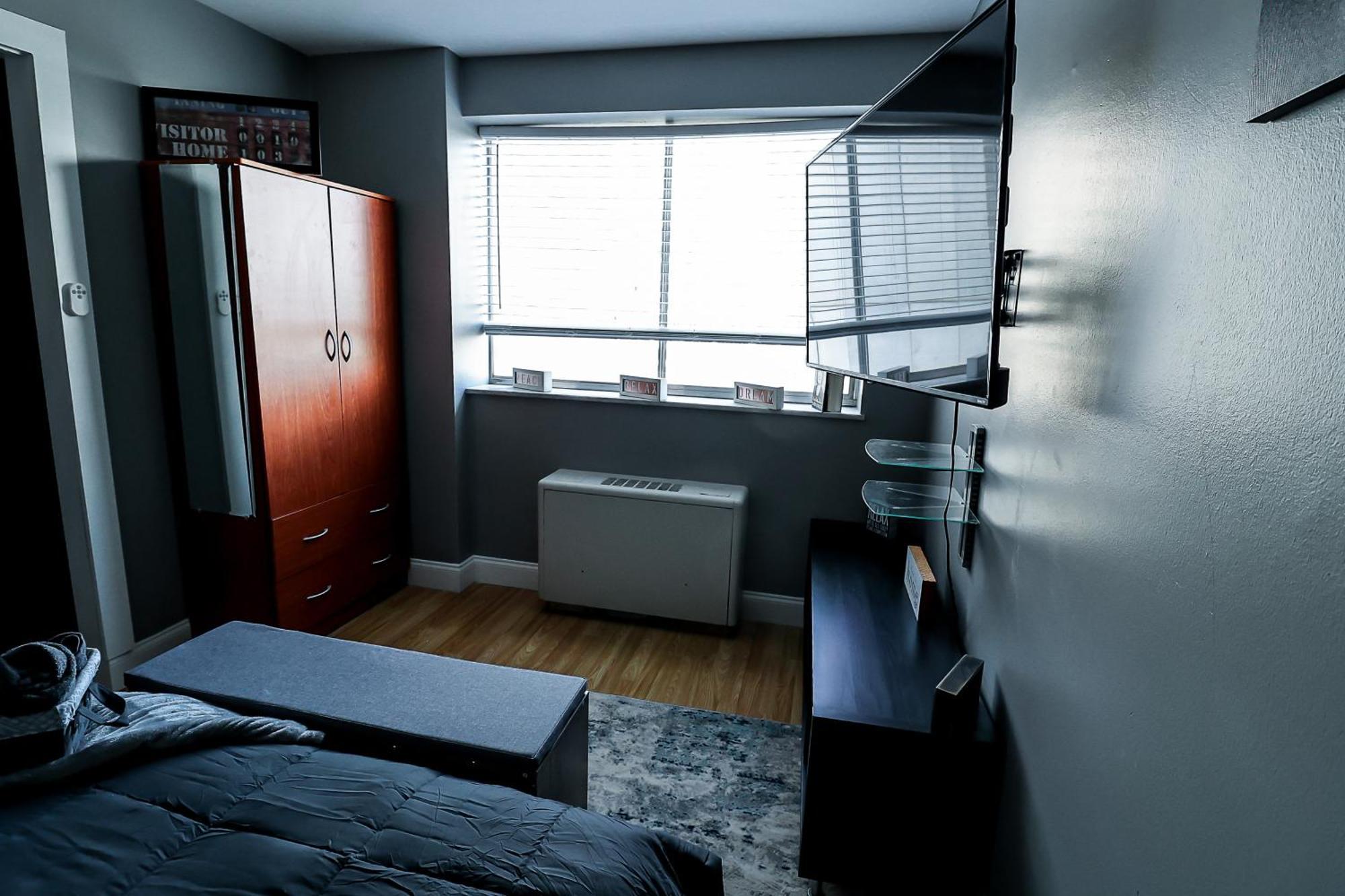 Aparthotel Perfect Dtwn 2 Bed With Cali King Bed And Gym