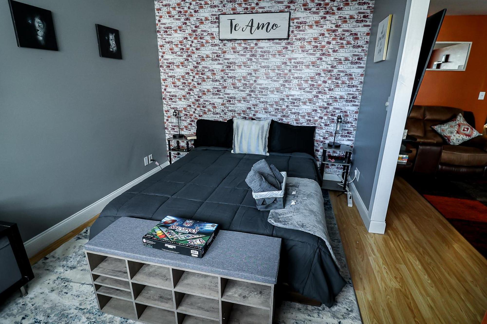 Perfect Dtwn 2 Bed With Cali King Bed And Gym Aparthotel *