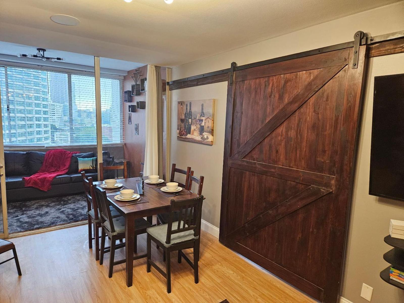 Perfect Dtwn 2 Bed With Cali King Bed And Gym * Atlanta