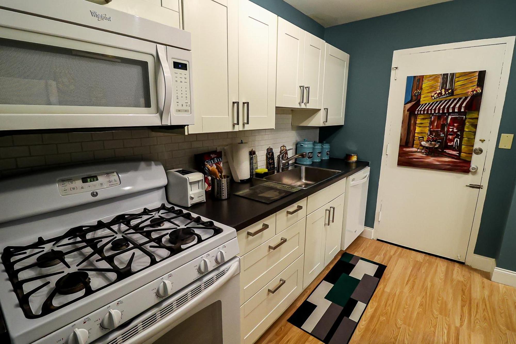 Perfect Dtwn 2 Bed With Cali King Bed And Gym *