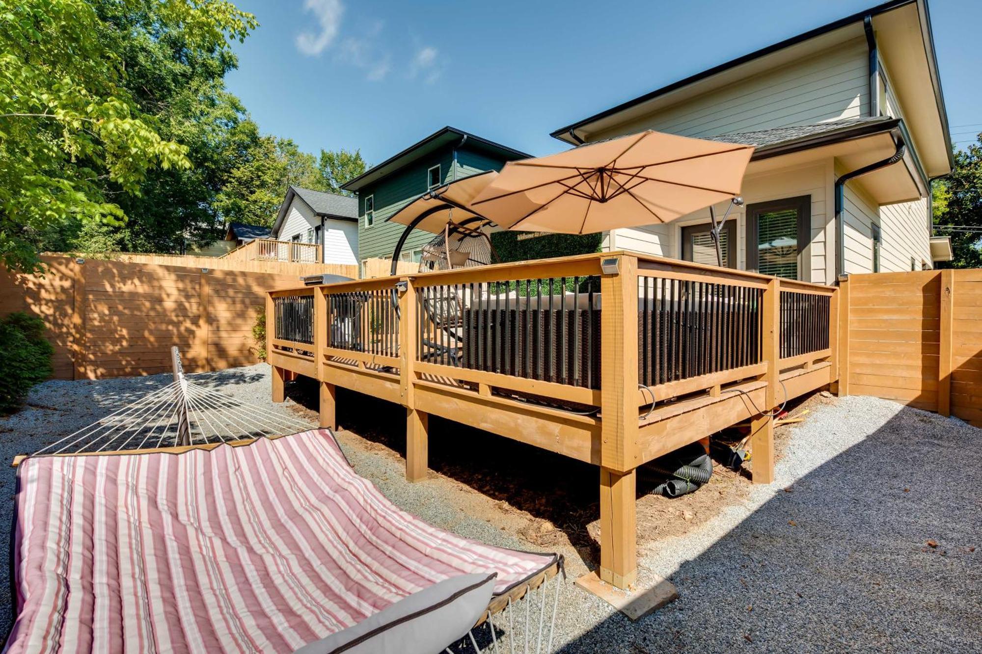 Luxury Smart 2 Miles To Downtown Atlanta! * Atlanta