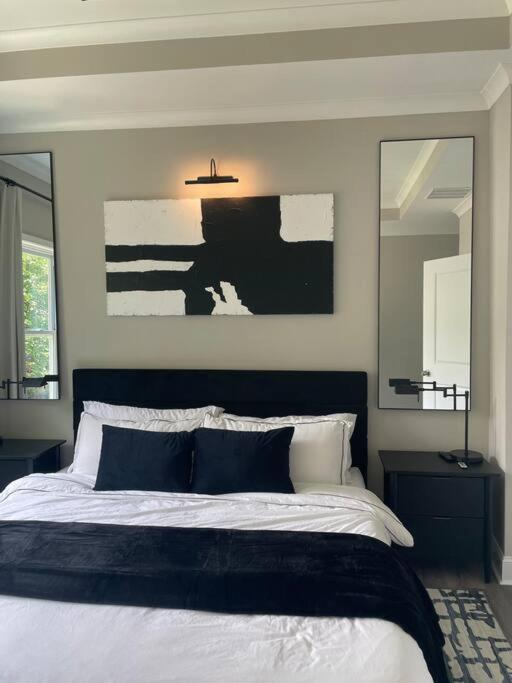 Holiday home Brand New: Urban Oasis 5 Min From Mercedes Benz Atlanta