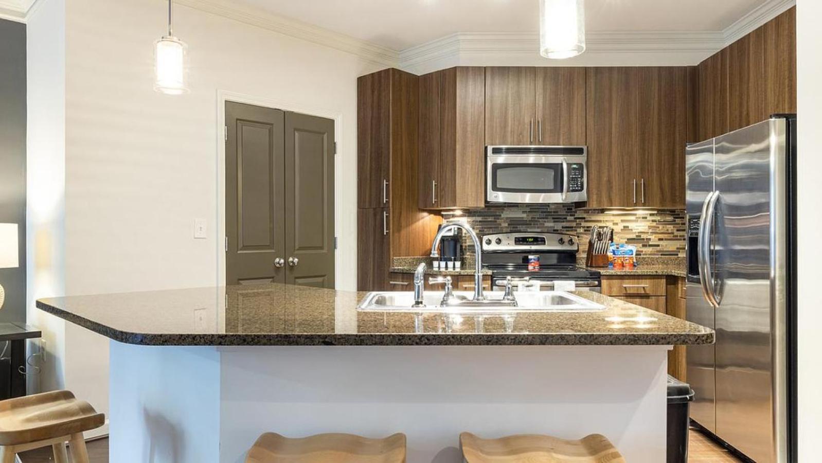 Landing Modern With Amazing Amenities Apartment *