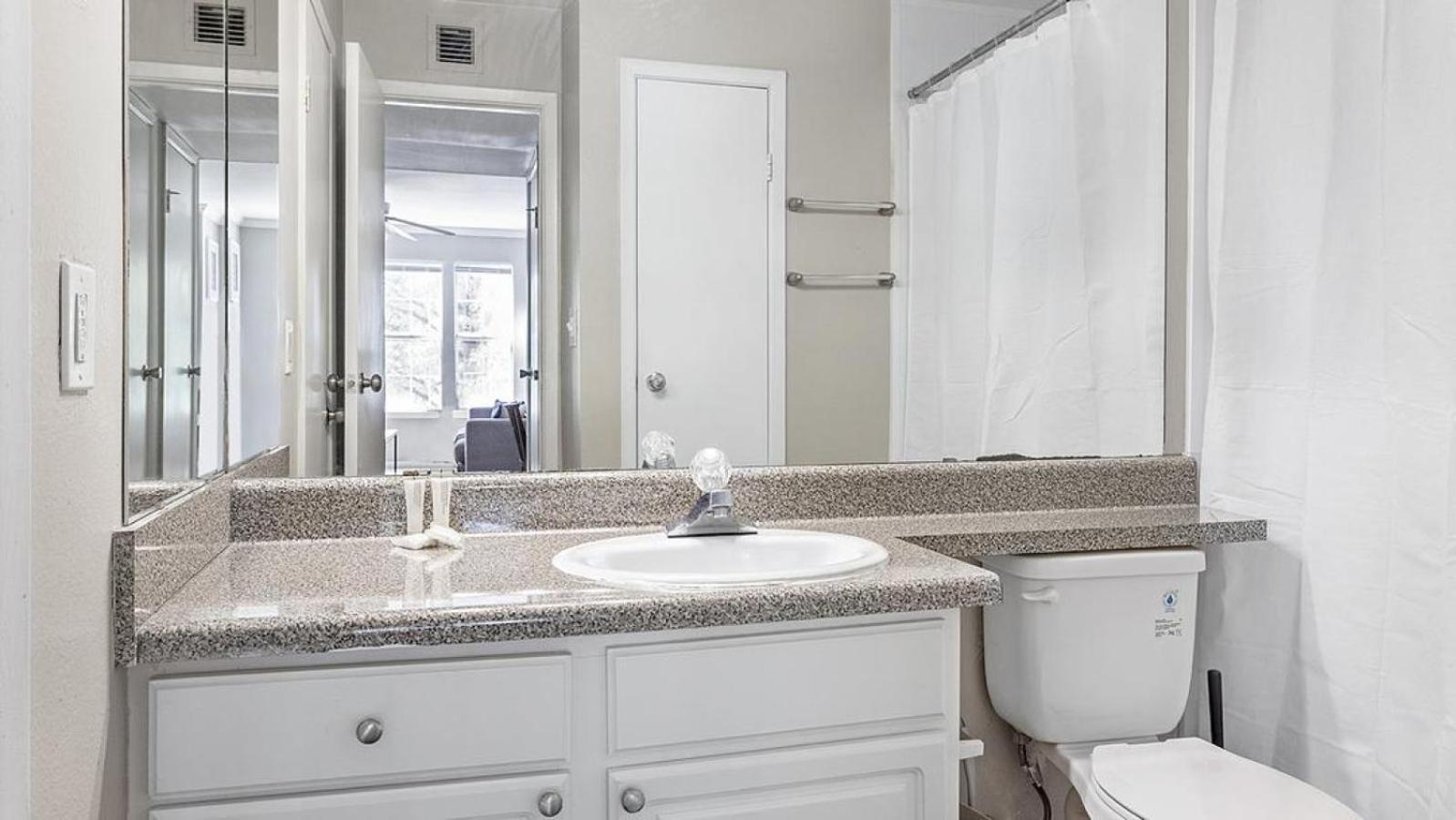 Landing Modern With Amazing Amenities Apartment Atlanta