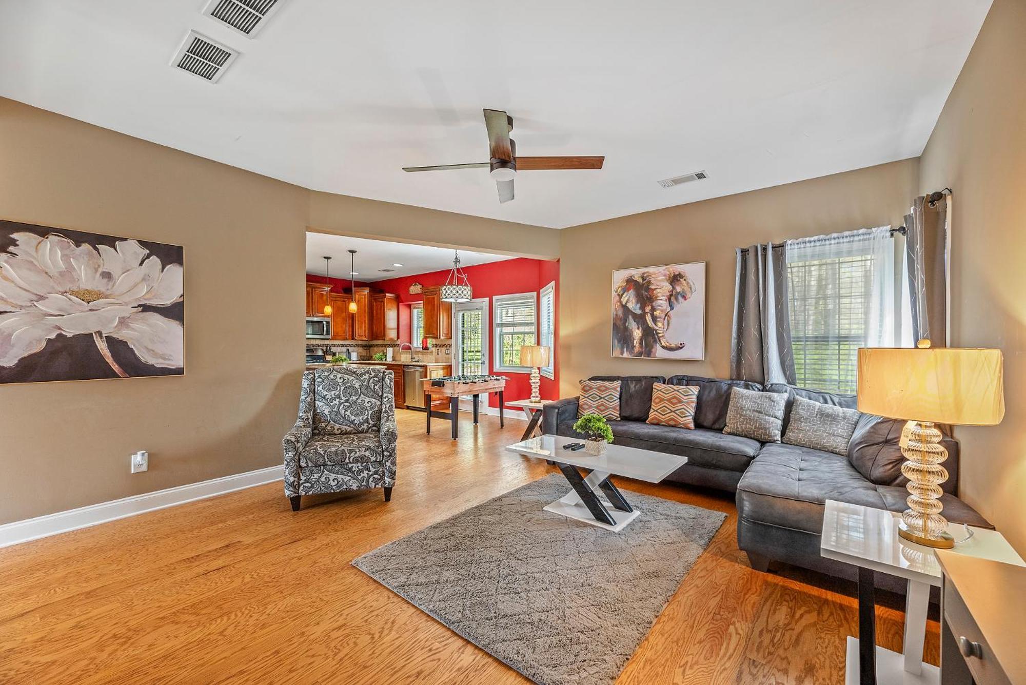 Lovely Big House With An Office In Atlanta, Close To The Airport By Deity Holiday home