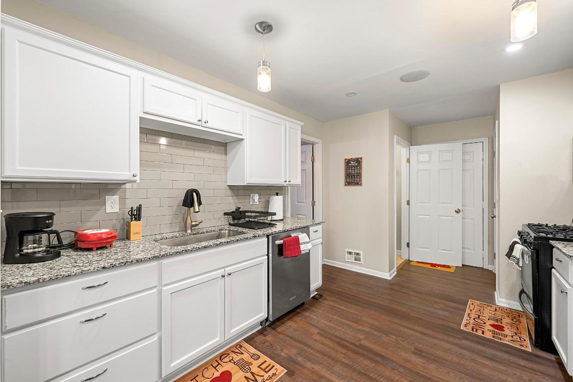 Chill Pad Deluxe By Marta/downtown/midtown/hartsfield Jackson Airport Homestay