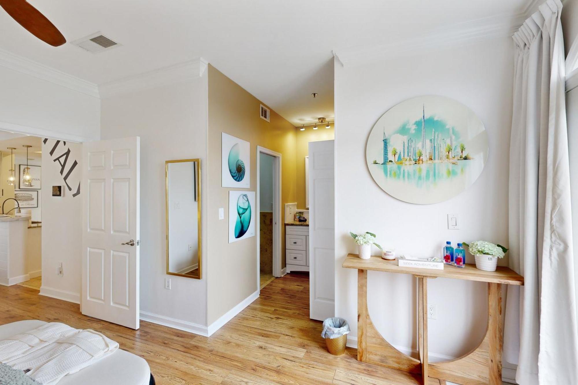 Peachtree Palace Apartment