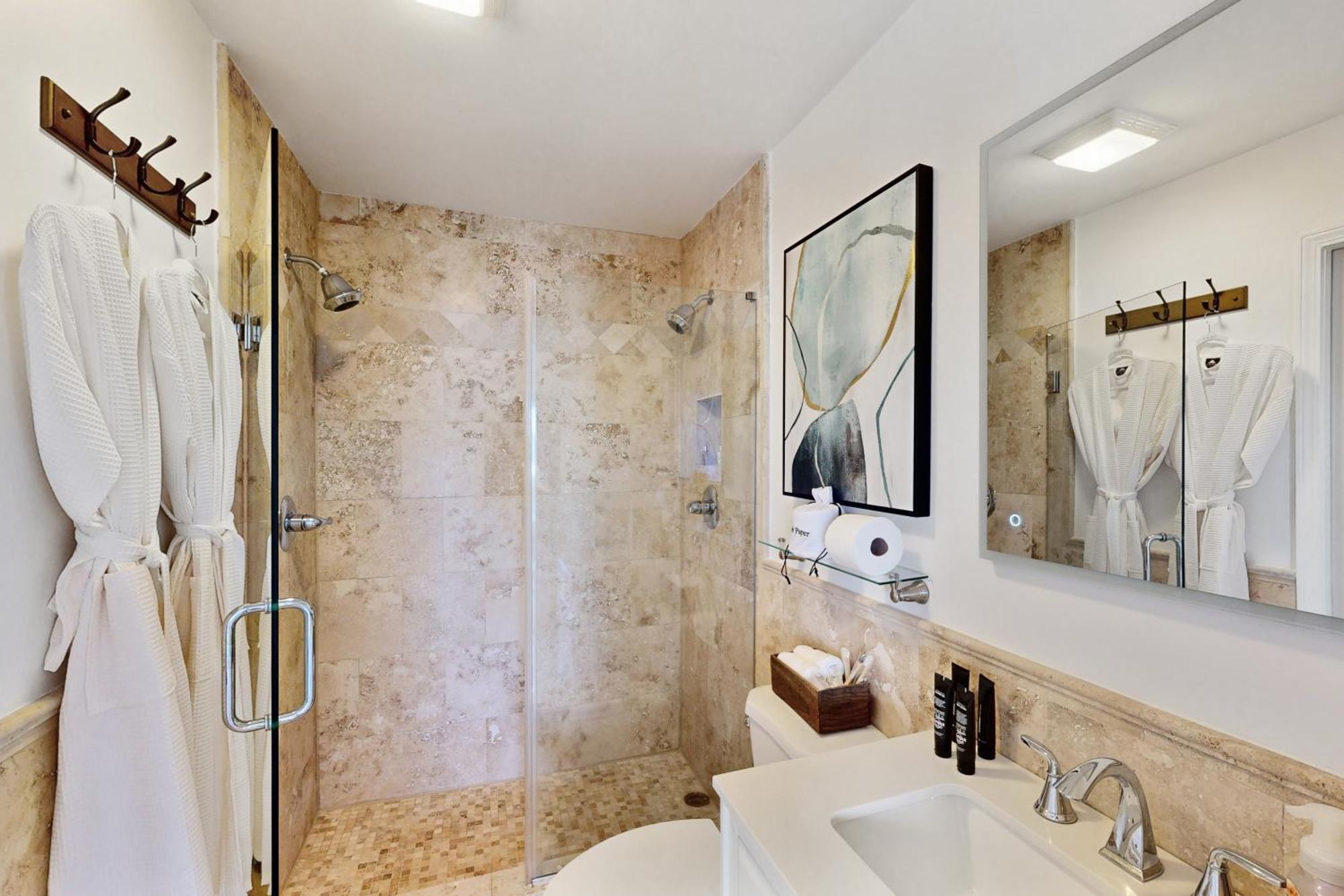 Peachtree Palace Apartment Atlanta