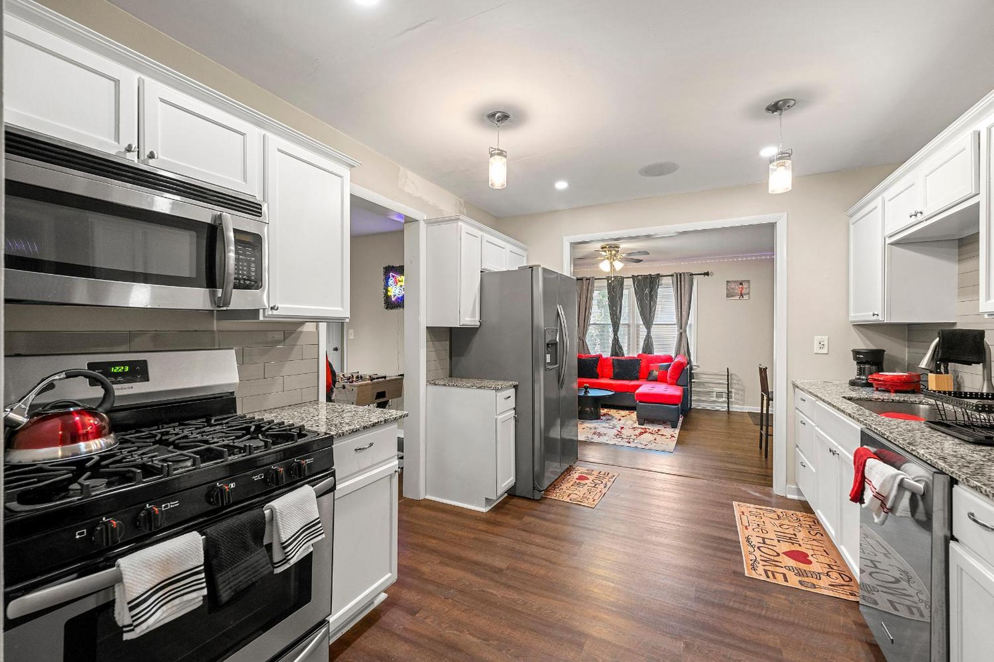 Chill Pad Deluxe By Marta/downtown/midtown/hartsfield Jackson Airport Homestay