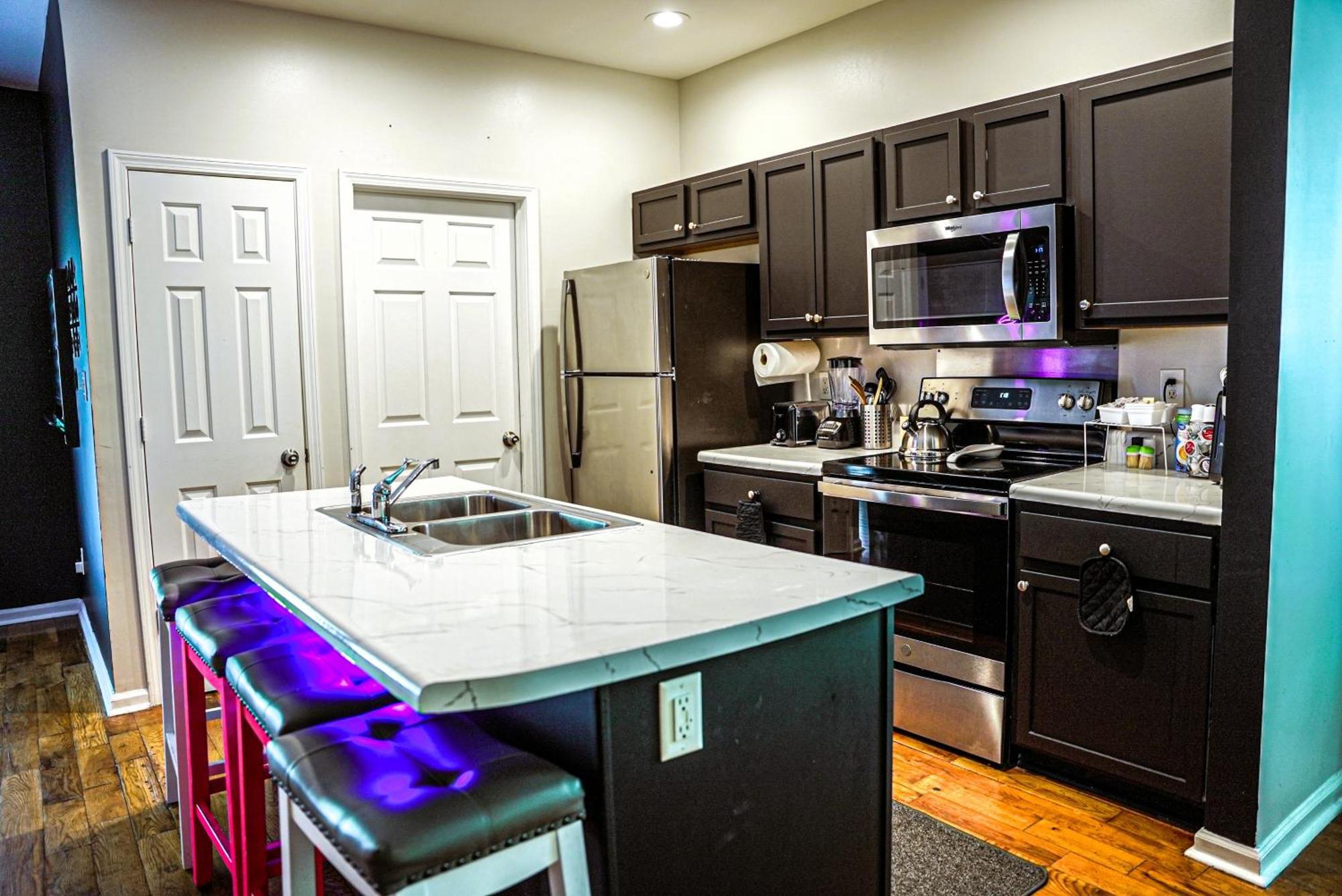 Stylish Cozi Abode Of * Atlanta