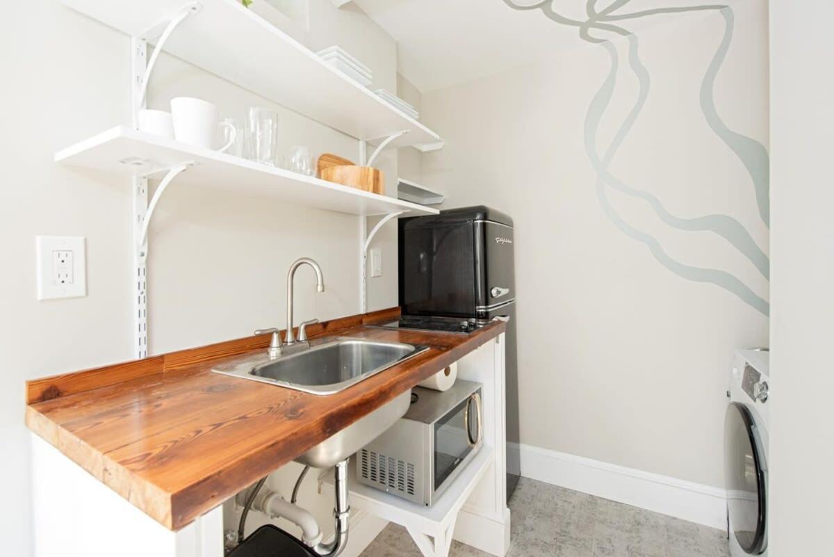 Ursa Minor Apartment Atlanta