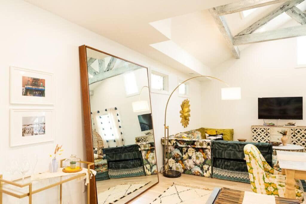 Penthouse Lux *