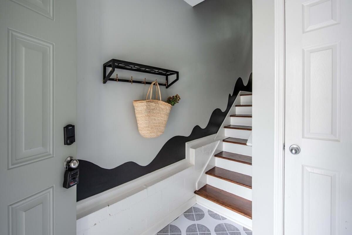 Paint It Black Holiday home