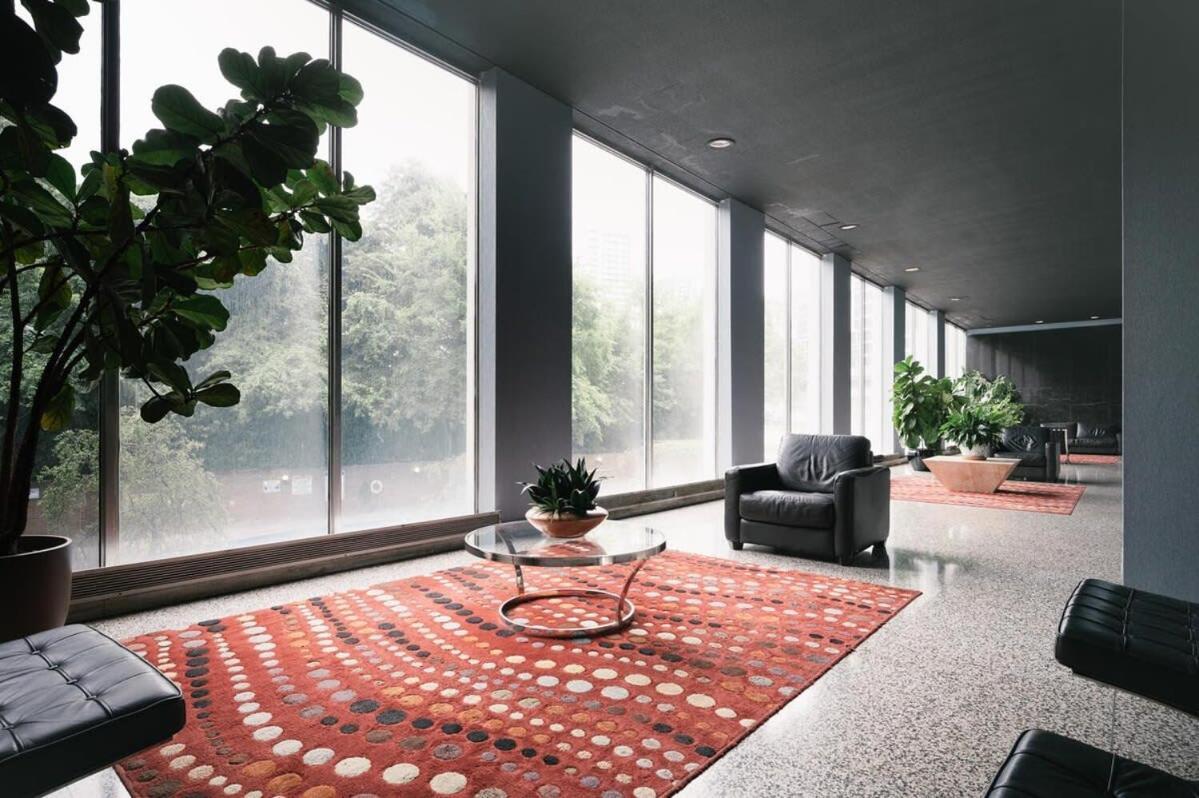 Downtown 18th Fl! View& Onsite Parking Lm1807 Atlanta