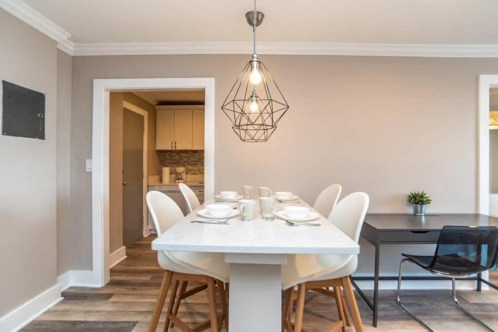 Holiday home Downtown 18th Fl! View& Onsite Parking Lm1807 *