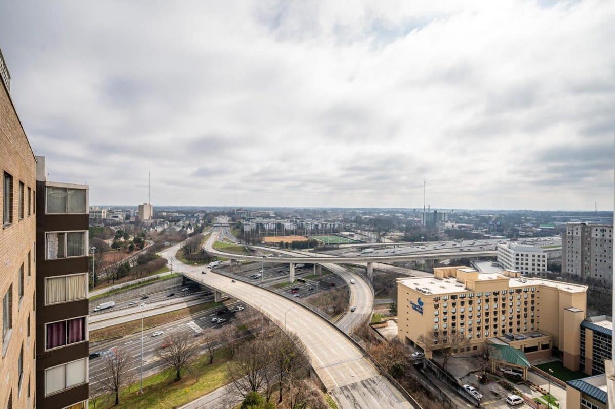 Downtown 18th Fl! View& Onsite Parking Lm1807 Atlanta