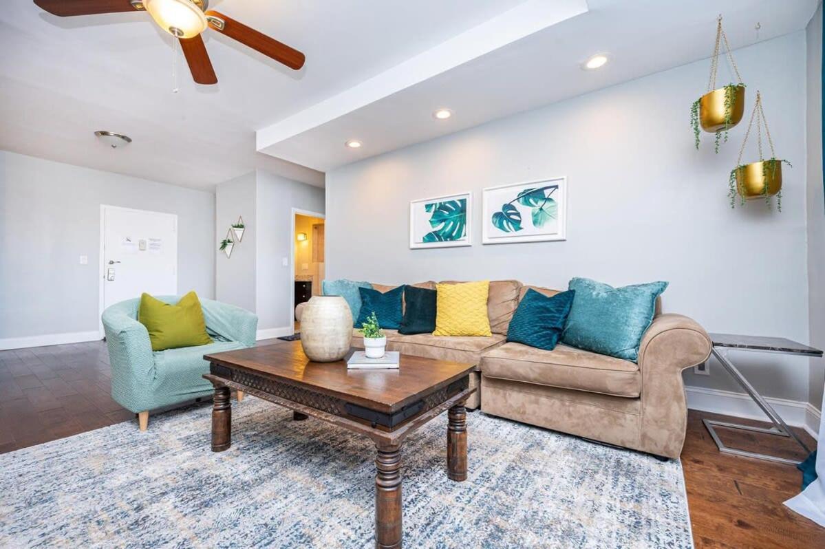 Apartment Downtown ! King Bed 24 Concierge! Onsite Parking Lm903 Atlanta