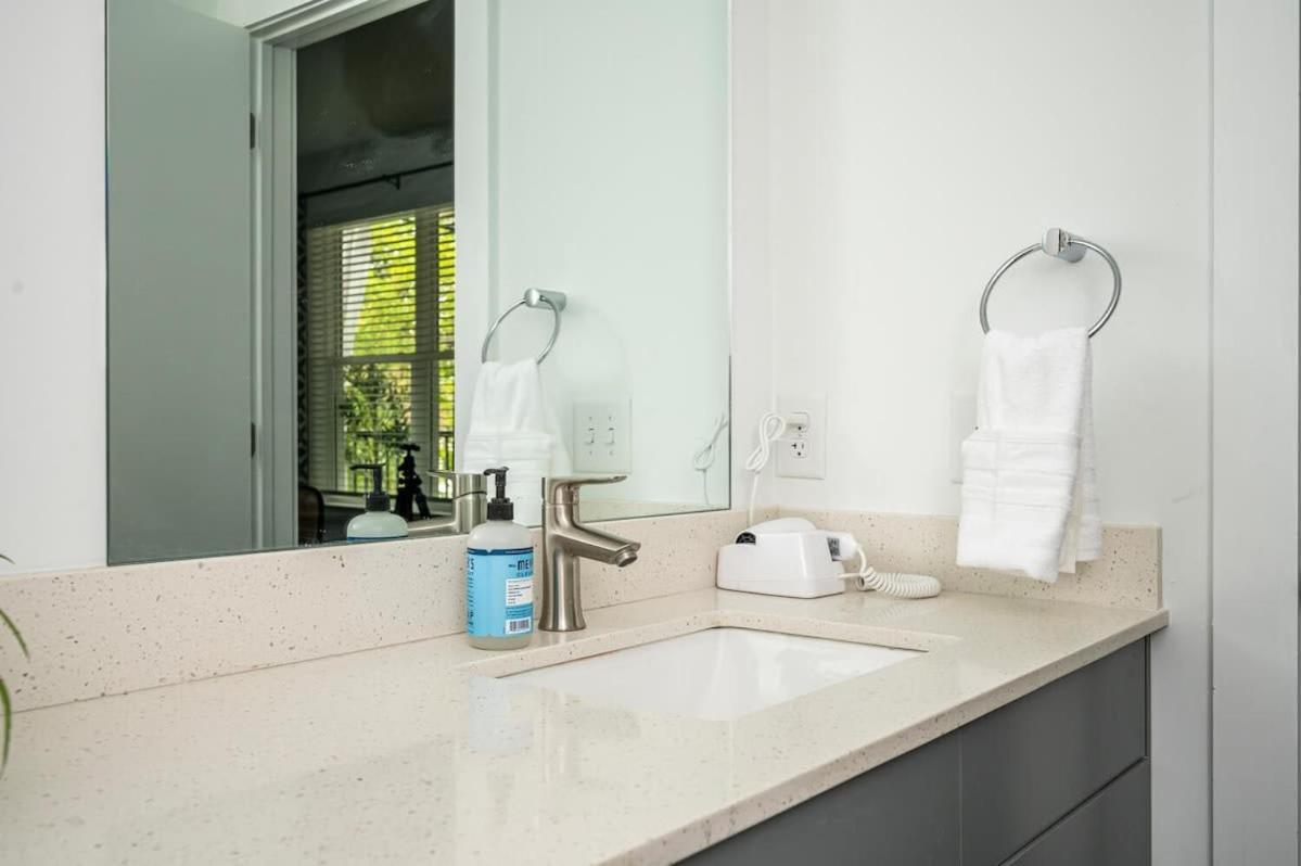 Holiday home New Downtown Atl Washer Dryer 542blvd *