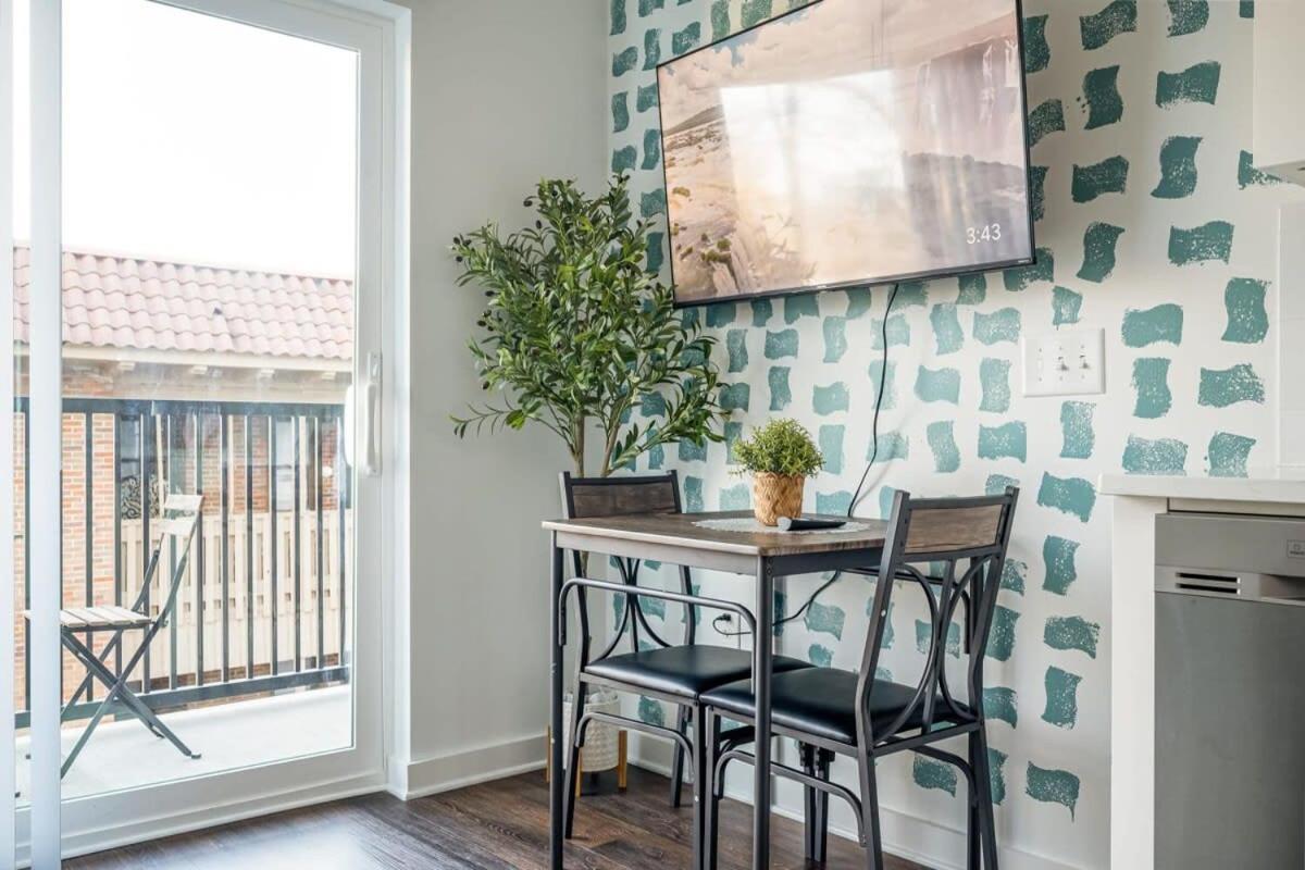 Apartment Luxe 1br W Balcony In Downtown 542blvd Atlanta