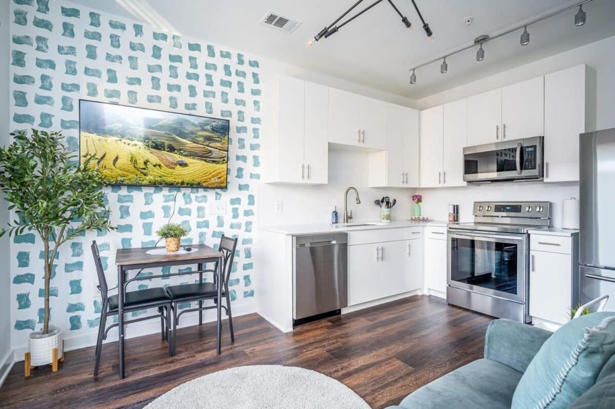 Luxe 1br W Balcony In Downtown 542blvd Atlanta