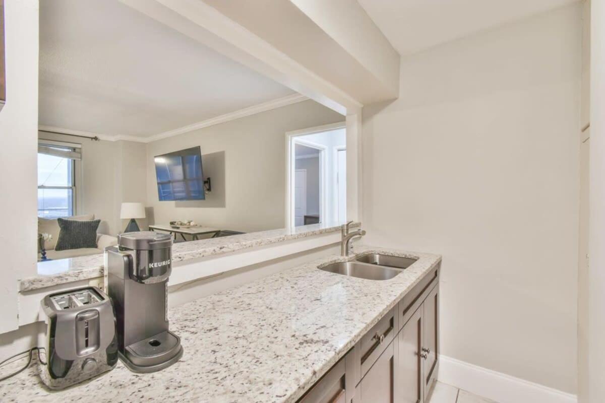 Apartment Atl Downtown W Private Balcony 24h Concierge Pt16h Atlanta