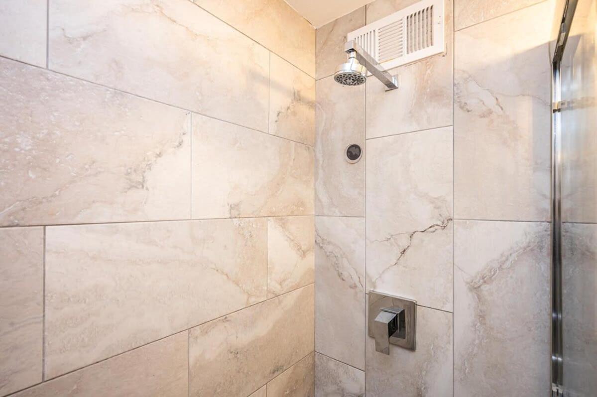 Atl Downtown 2br King Bed Free Parking Lm1908