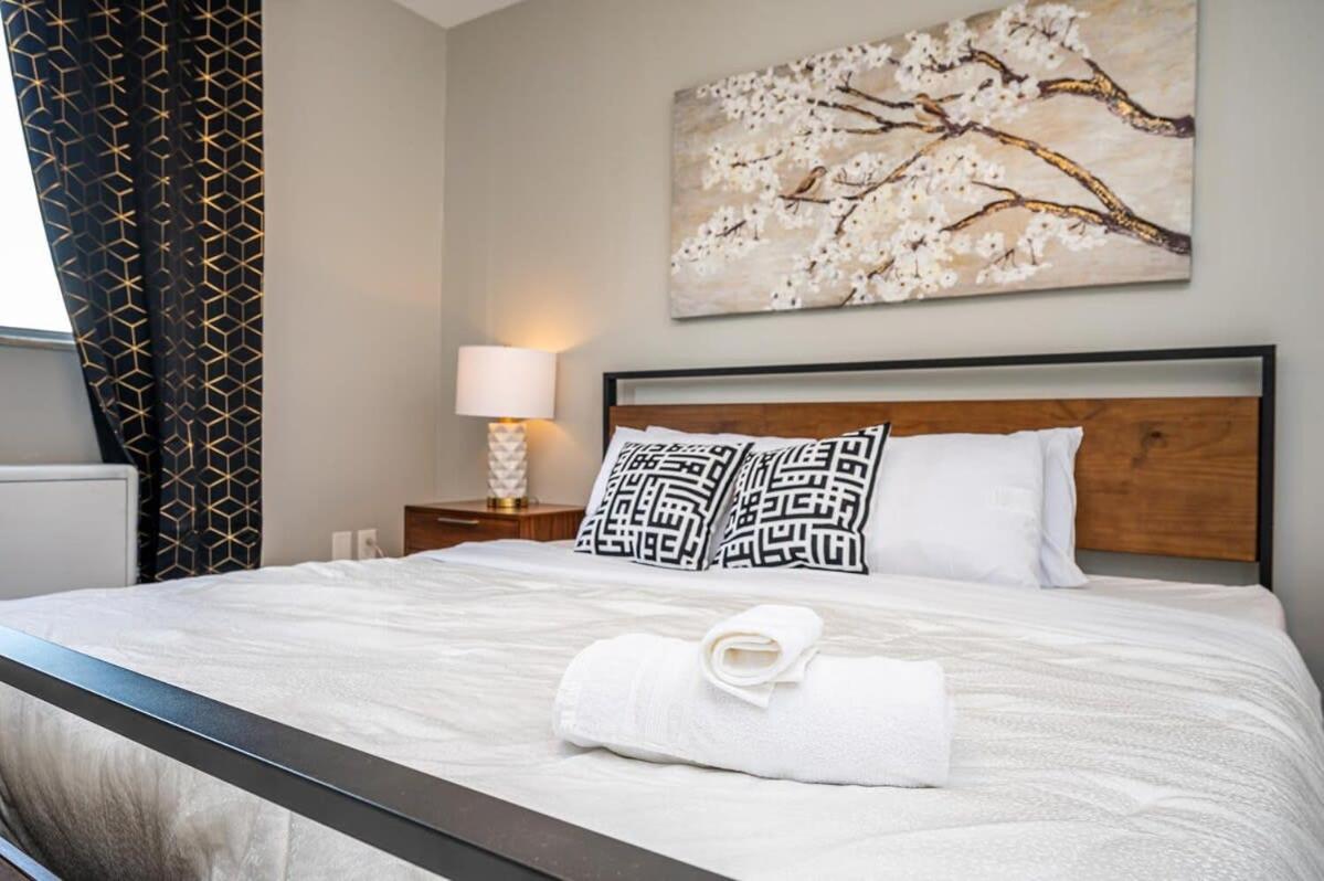 Holiday home Atl Downtown 2br King Bed Free Parking Lm902 *