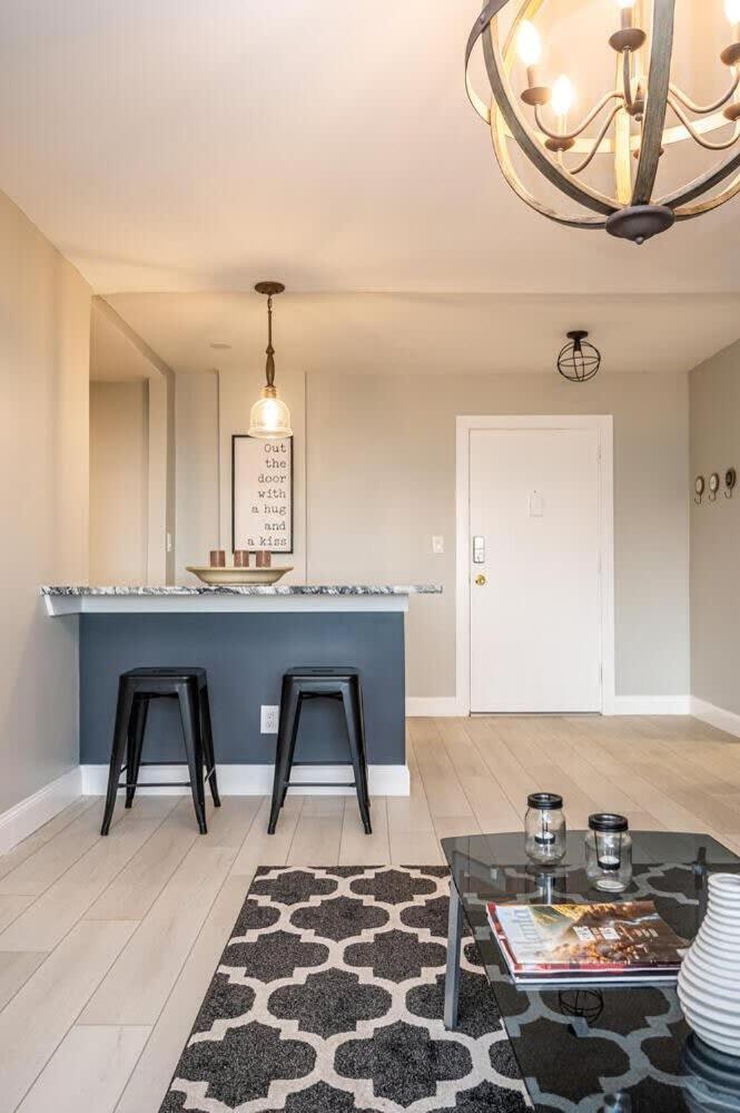 Holiday home Atl Downtown 2br King Bed Free Parking Lm1003 *