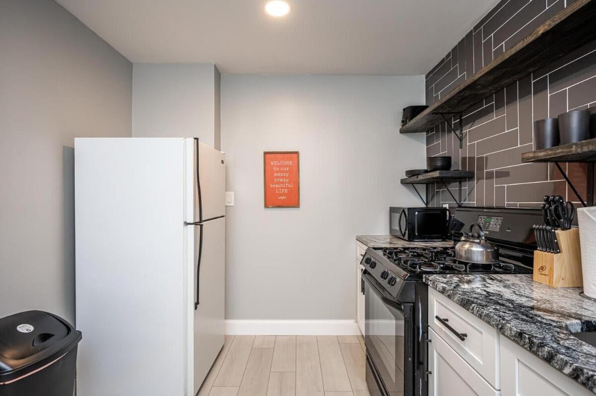 Holiday home Atl Downtown 2br King Bed Free Parking Lm1003 *