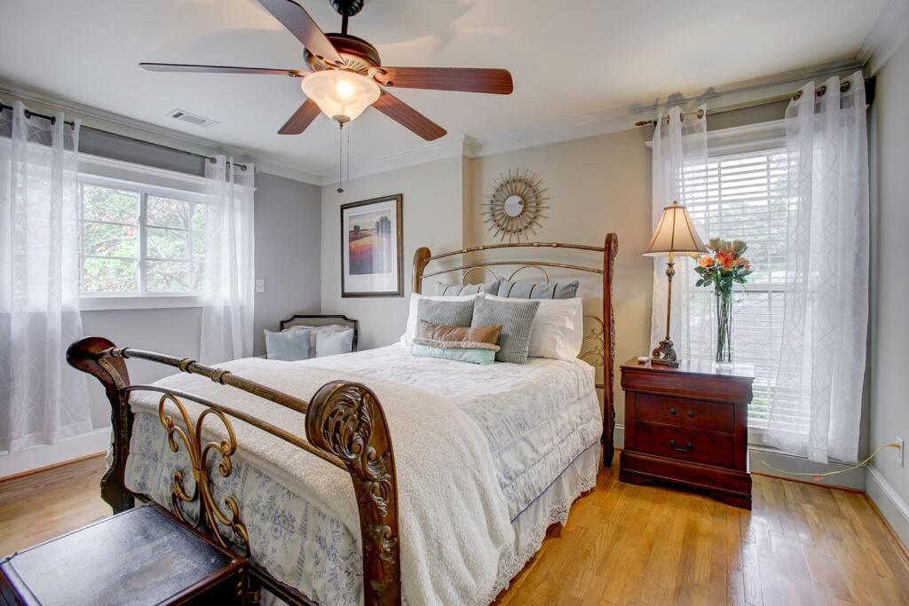 Sleeps16, Spacious, Comfortable Close To Downtown, Beltline, And Walk To Restaurants Atlanta