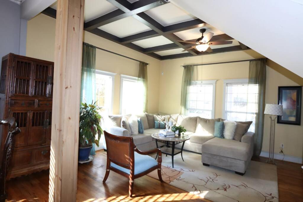 Sleeps16, Spacious, Comfortable Close To Downtown, Beltline, And Walk To Restaurants Atlanta