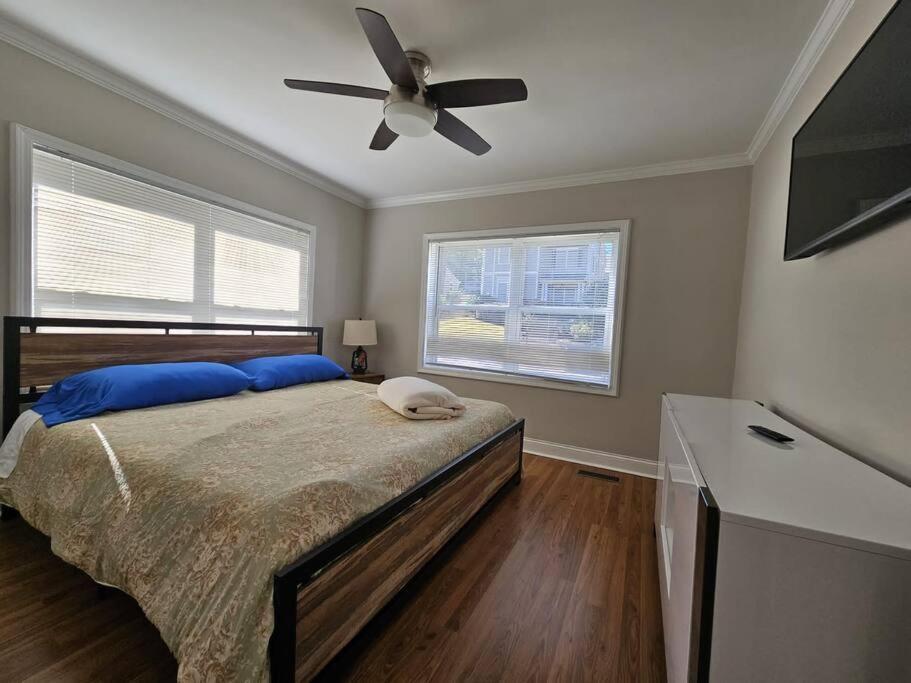 Gorgeous 2br With Private Backyard