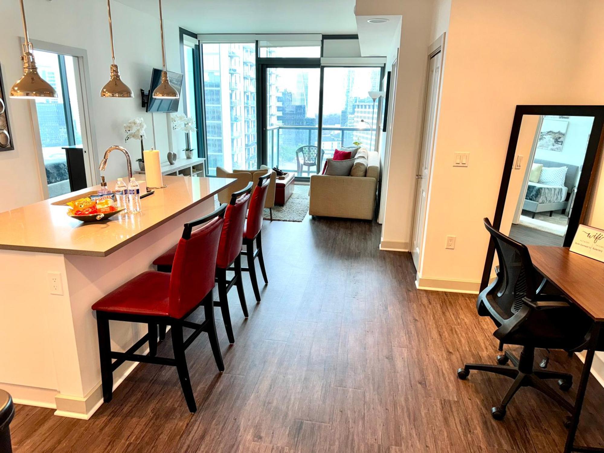 Apartment Ruby Retreat - Highrise! Balcony, Year-round Pool,city View *
