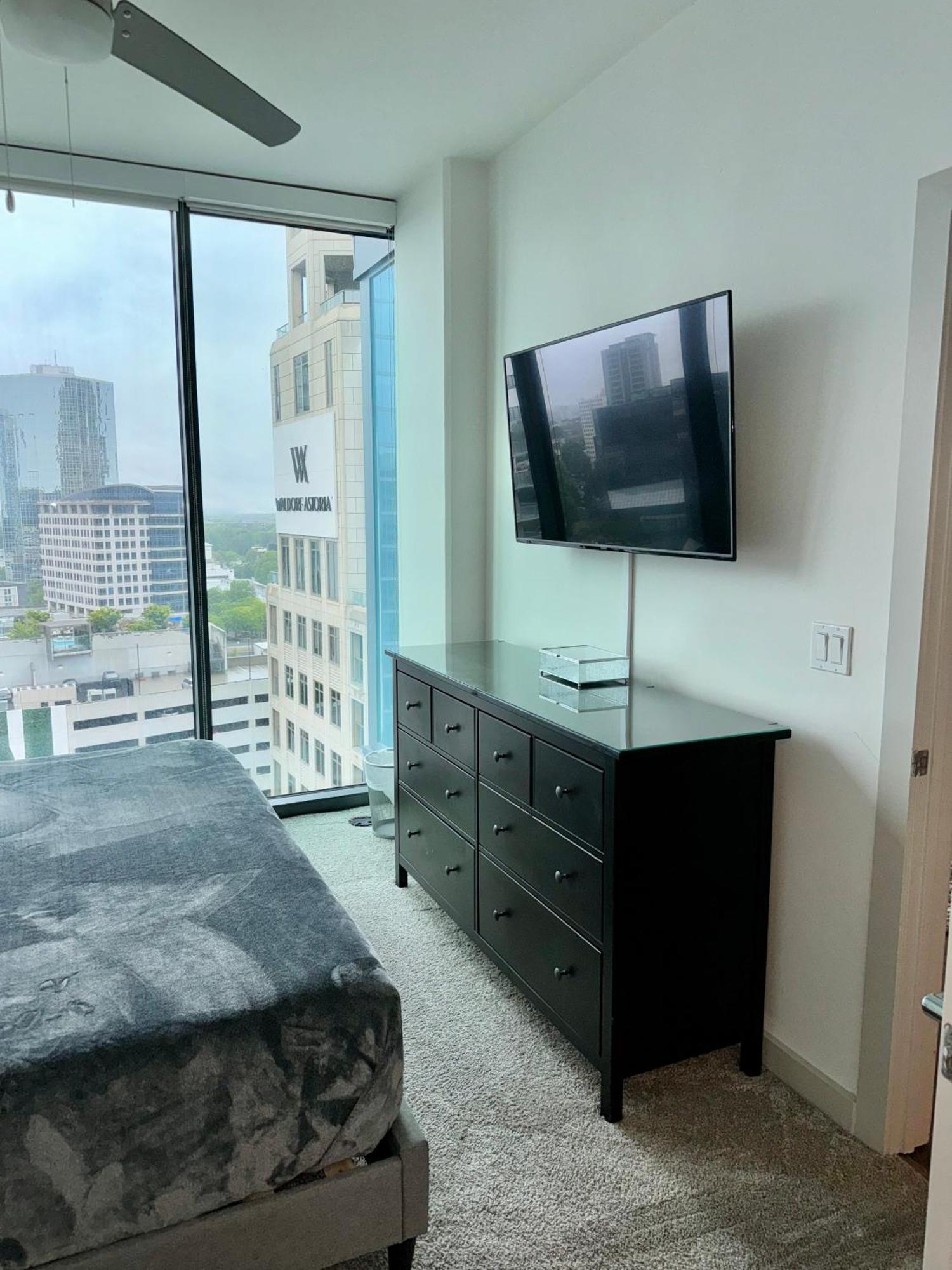 Ruby Retreat - Highrise! Balcony, Year-round Pool,city View *