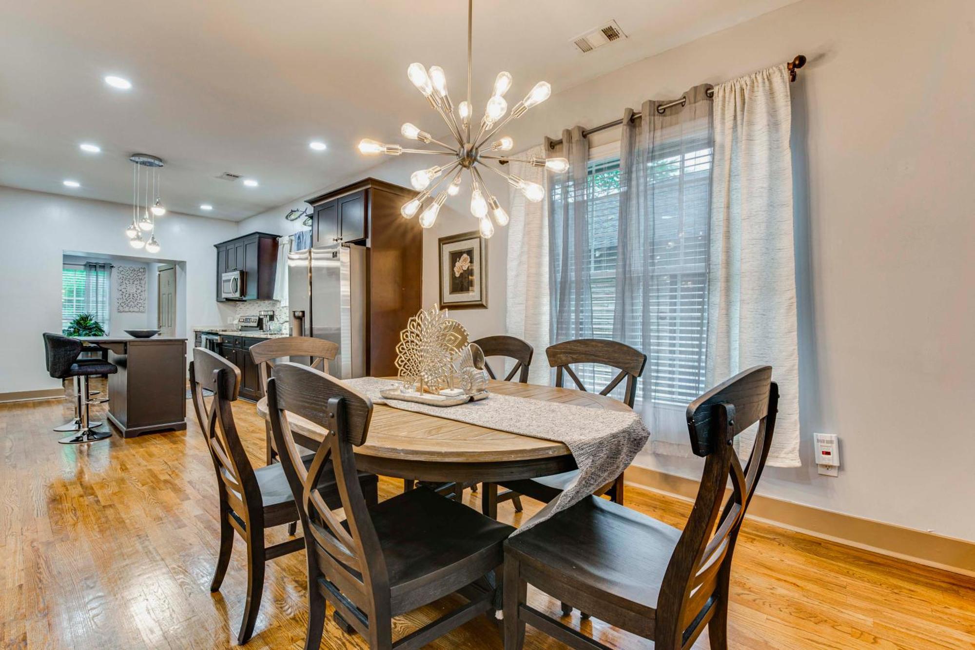 Chic Close To Downtown And Stadiums *