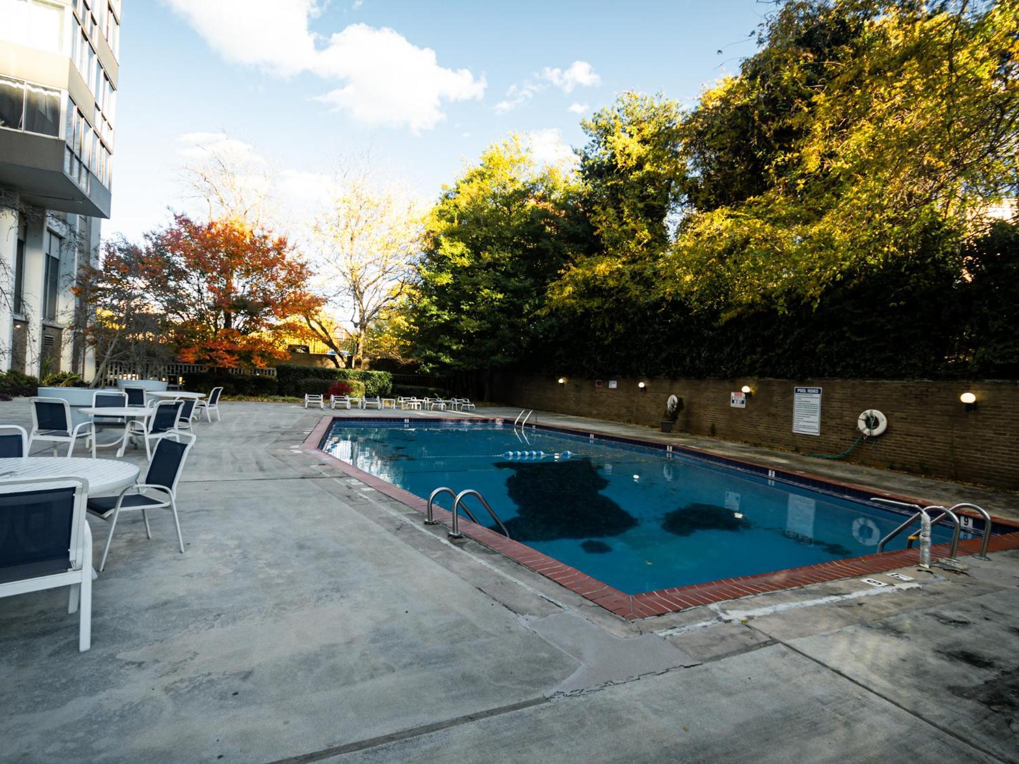 Perfect Dtwn 2 Bed With Cali King Bed And Gym *