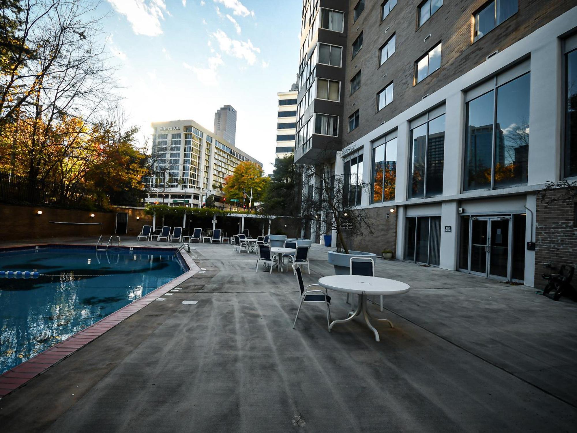 Perfect Dtwn 2 Bed With Cali King Bed And Gym Aparthotel