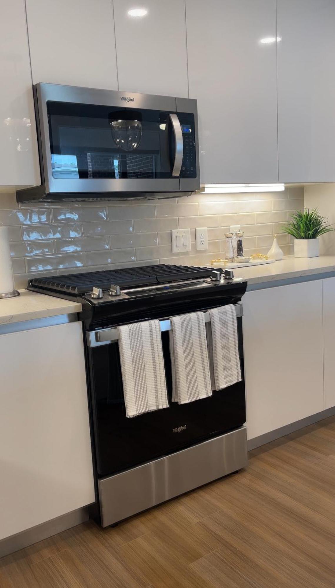 Buckhead Luxury Apartment *