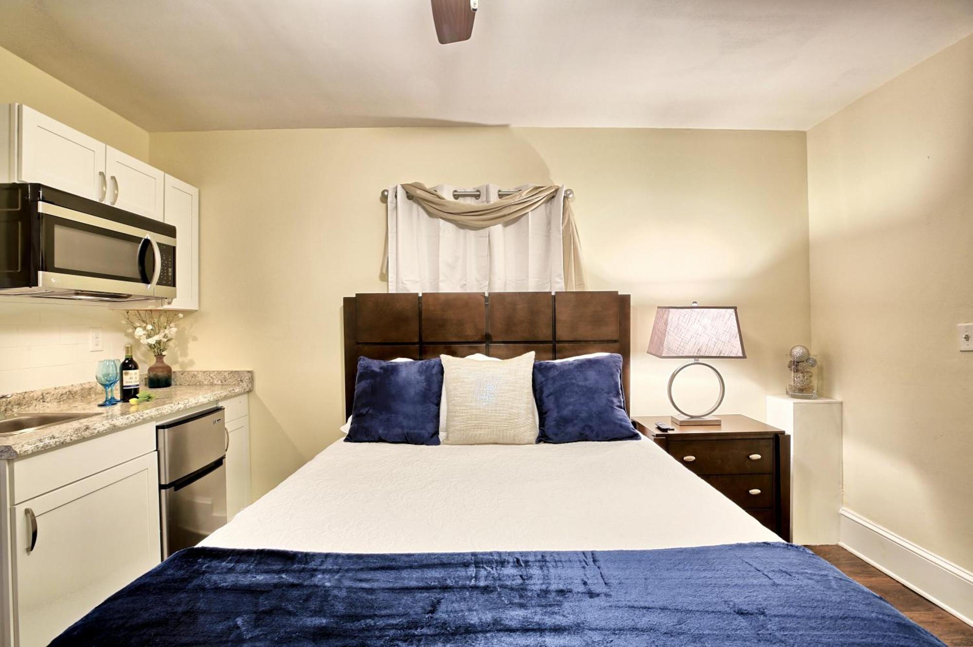 Relaxing, Comfortable, Private Bedroom Guest house