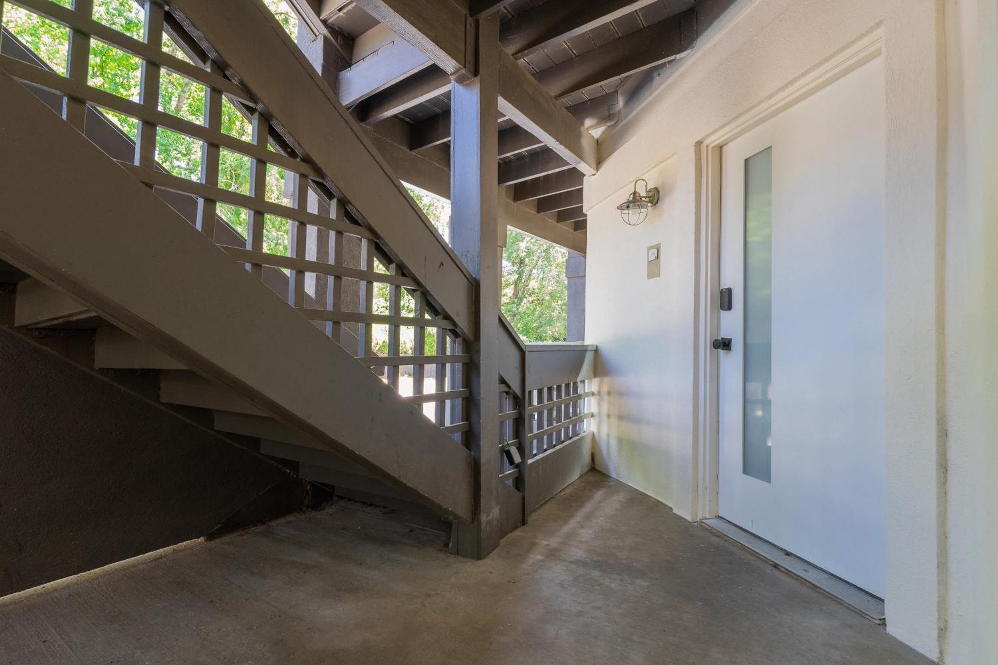 Prime Buckhead Chic In Apartment *