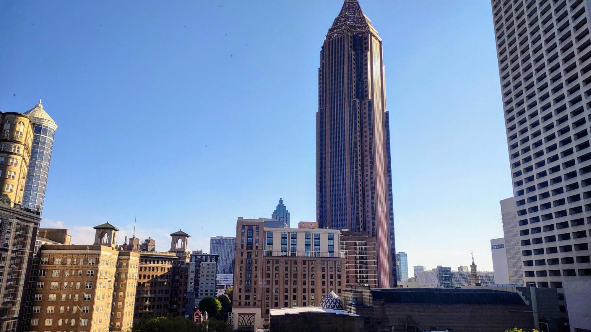 Apartment Corner Overlooking Fox, Walkable, Park Free Atlanta