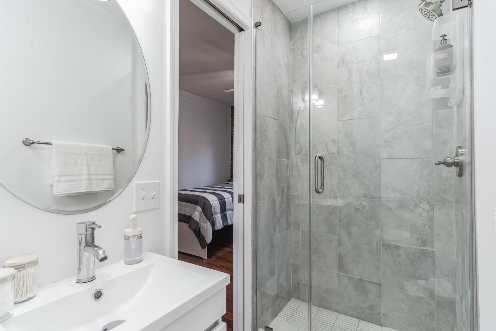 Beltline Beauty Mins To Benz Stadium, Game Holiday home *