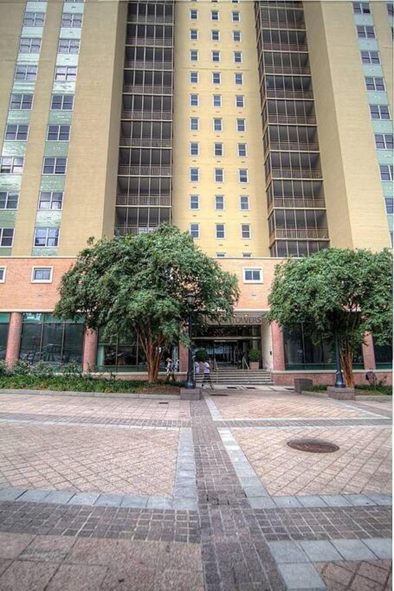 Prime Downtown 17th Floor Holiday home *
