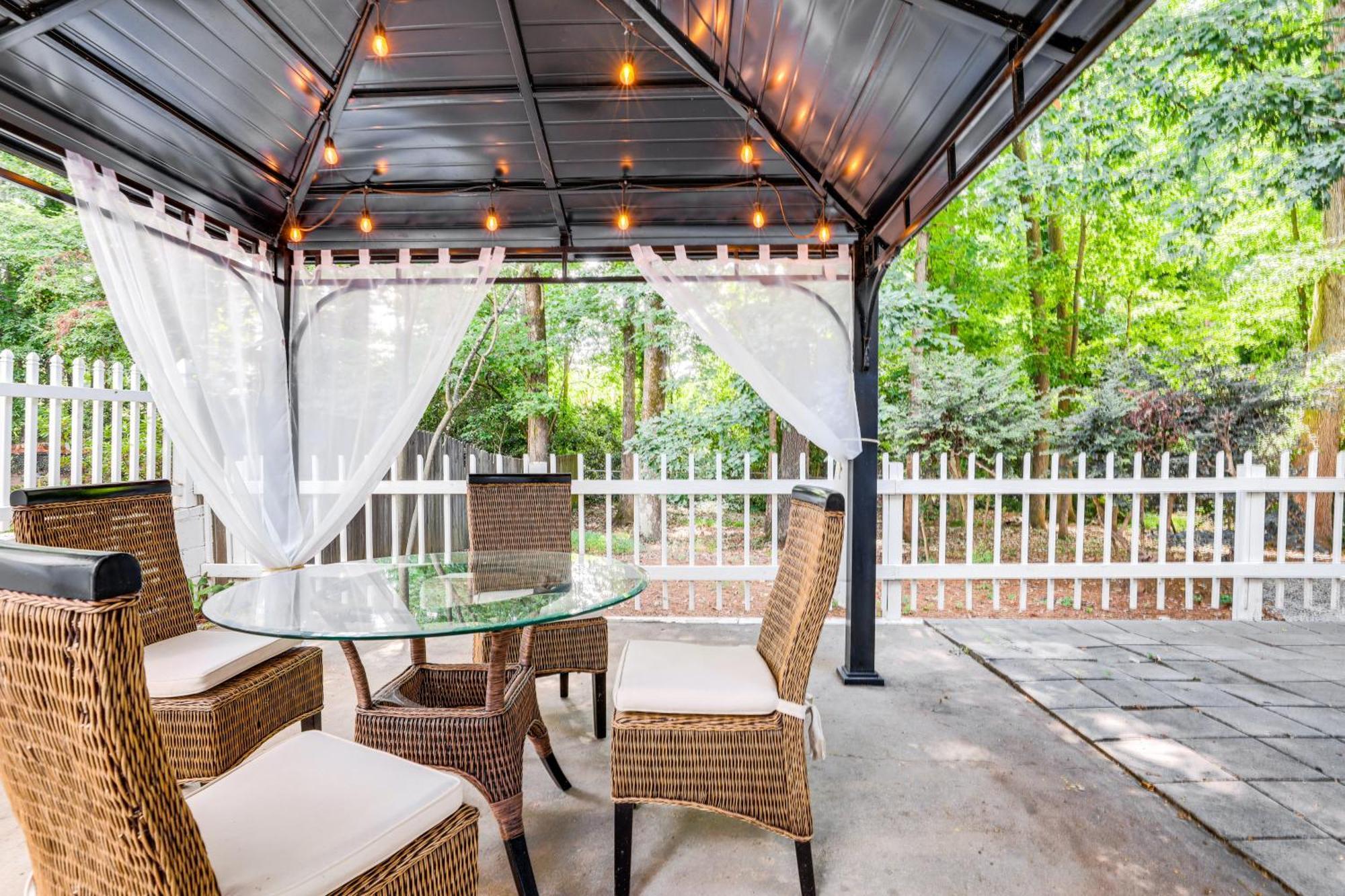 Area Near Hospitals, Great For Nurses! Apartment *