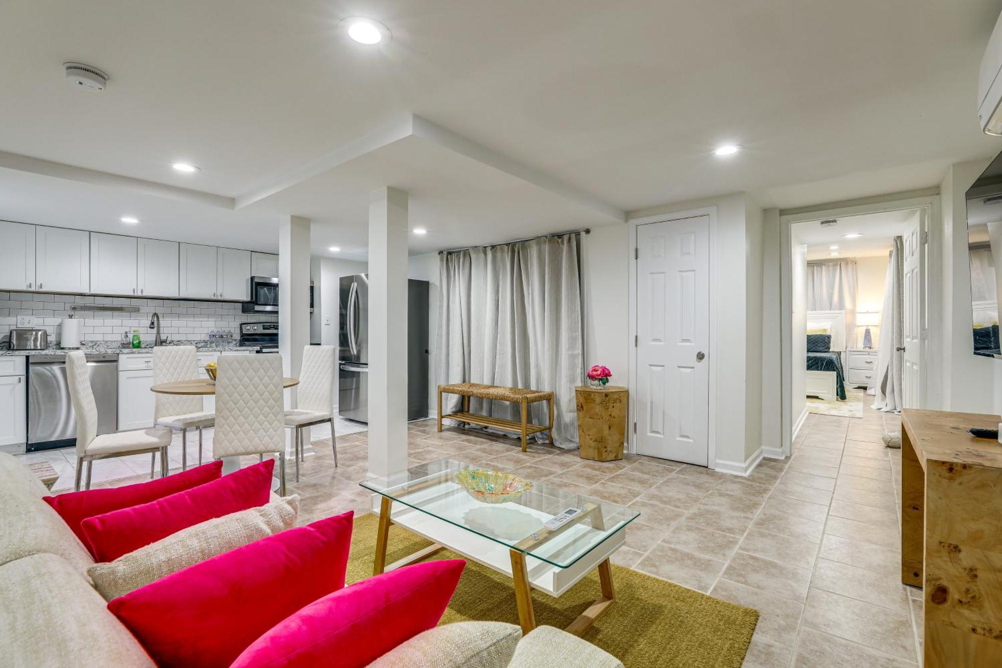 Apartment Area Near Hospitals, Great For Nurses!